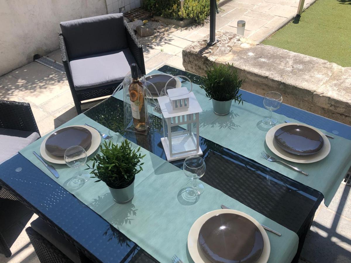 Maison Tendance Avec Jardin, Centre Village, Alpilles, Familles Eyragues Exterior photo