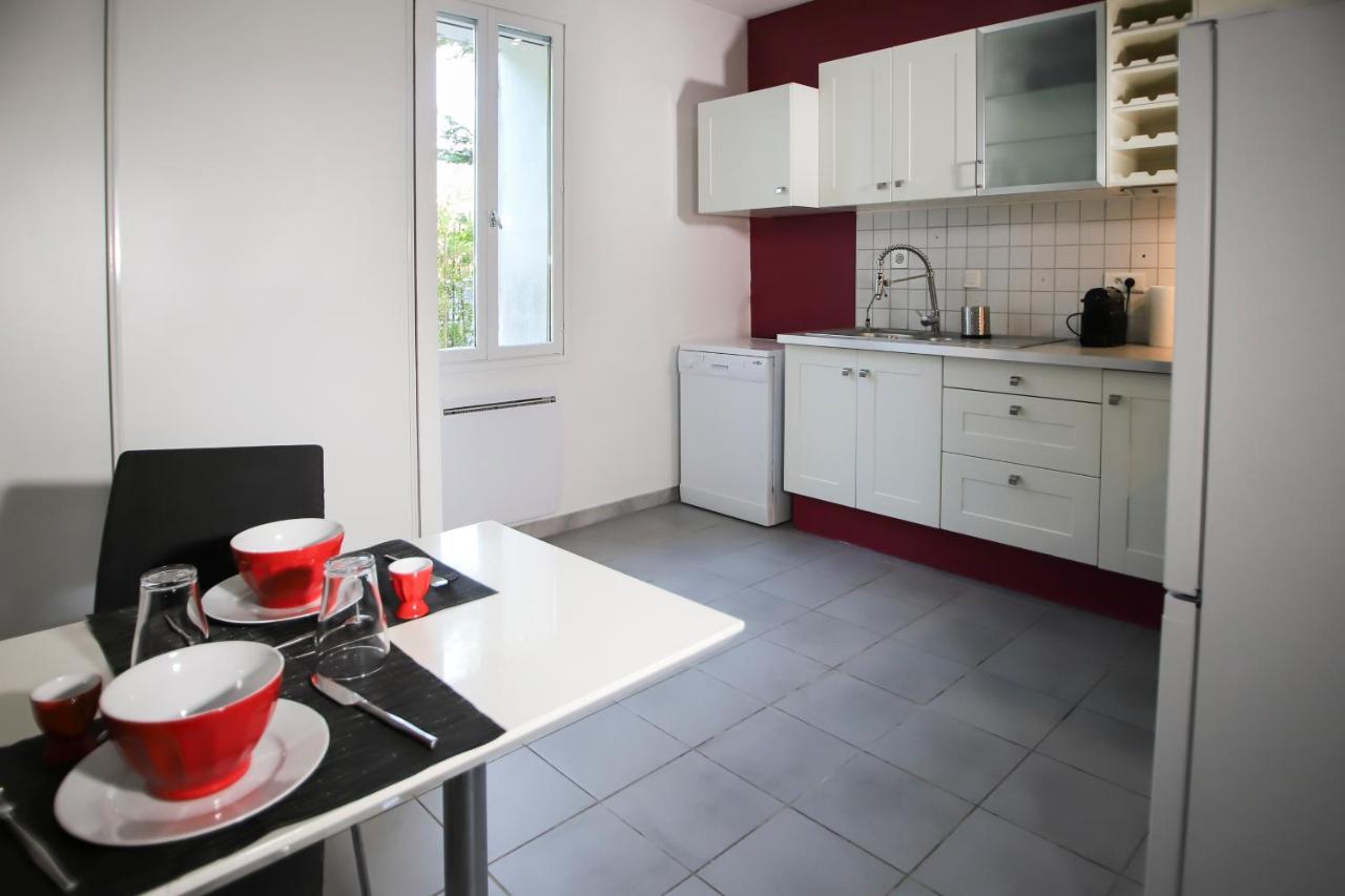 Maison Tendance Avec Jardin, Centre Village, Alpilles, Familles Eyragues Exterior photo